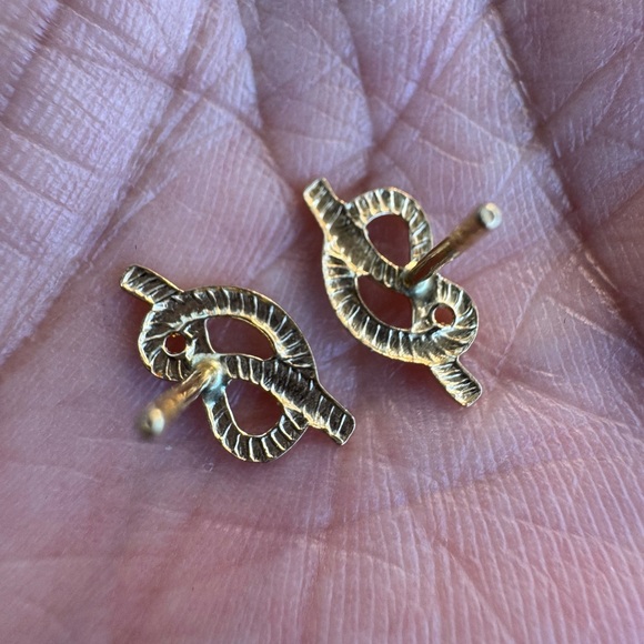 REAL 18k Saudi Gold Knot Earrings 750 Stamped - Picture 3 of 6